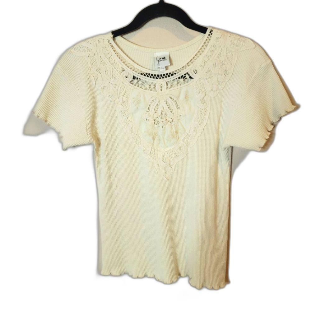 Vintage Gunction cream Waffle sort sleeve crochet bib collar top